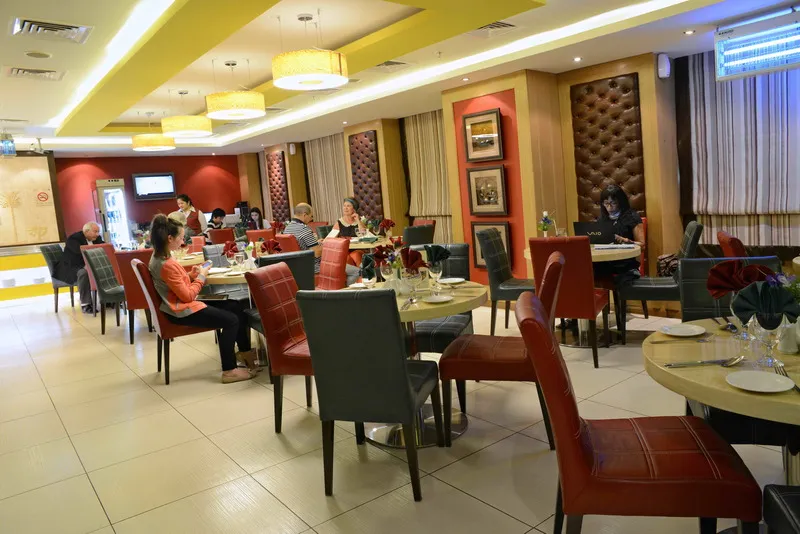 Restaurant, Sun and Sands Clock Tower, Dubai