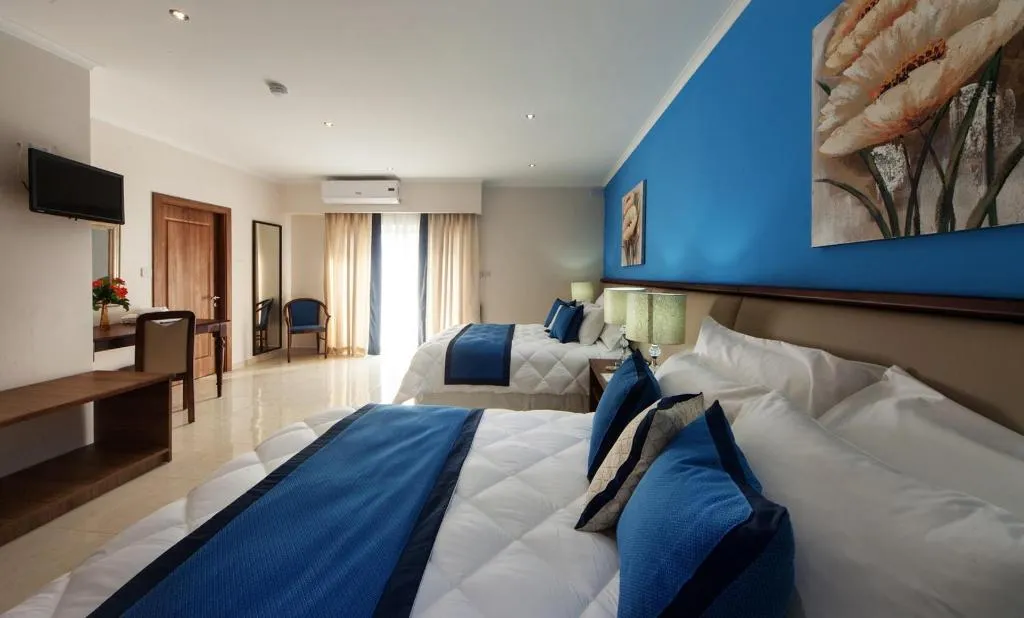 QUADRUPLE SEA VIEW Room, Port View Guest House, Malta
