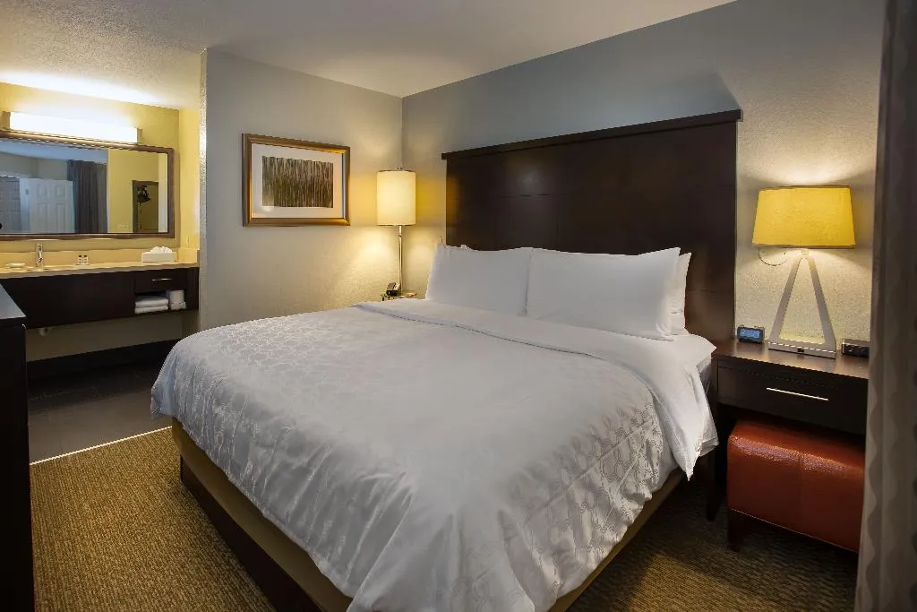 APARTMENT ONE BED Room, Sonesta Es Suites Orlando - Lake Buena Vista, Orlando