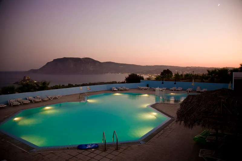 Pool, Pantheon, Kos