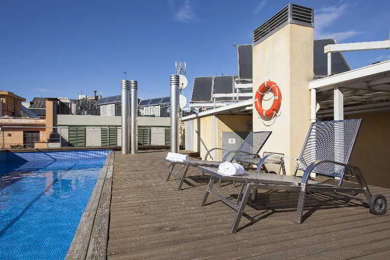 Pool, Splendom Suites Pau Claris, Barcelona