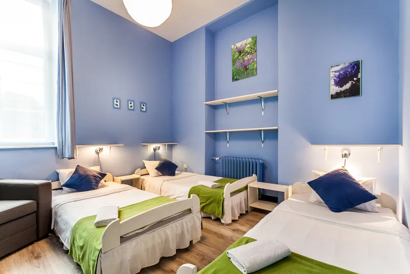 TRIPLE WITH SHARED BATHROOM Room, The Secret Garden Hostel, Krakow