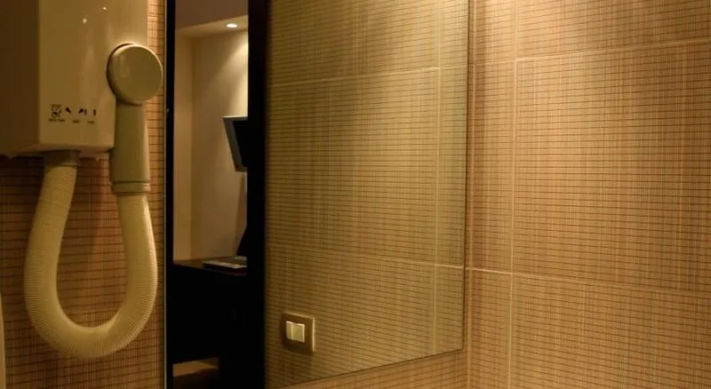Double or Twin STANDARD Room, Garda, Rome