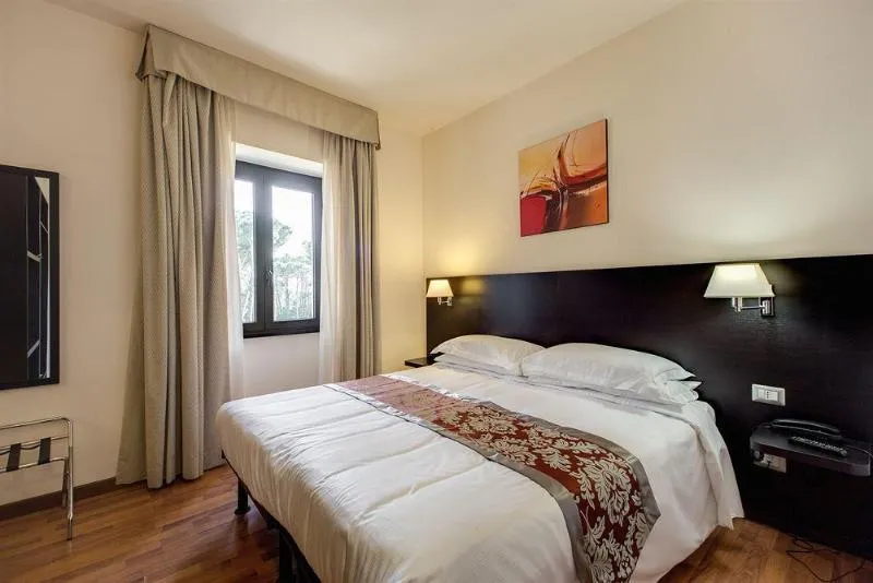 DOUBLE STANDARD Room, Regal Park Hotel, Rome