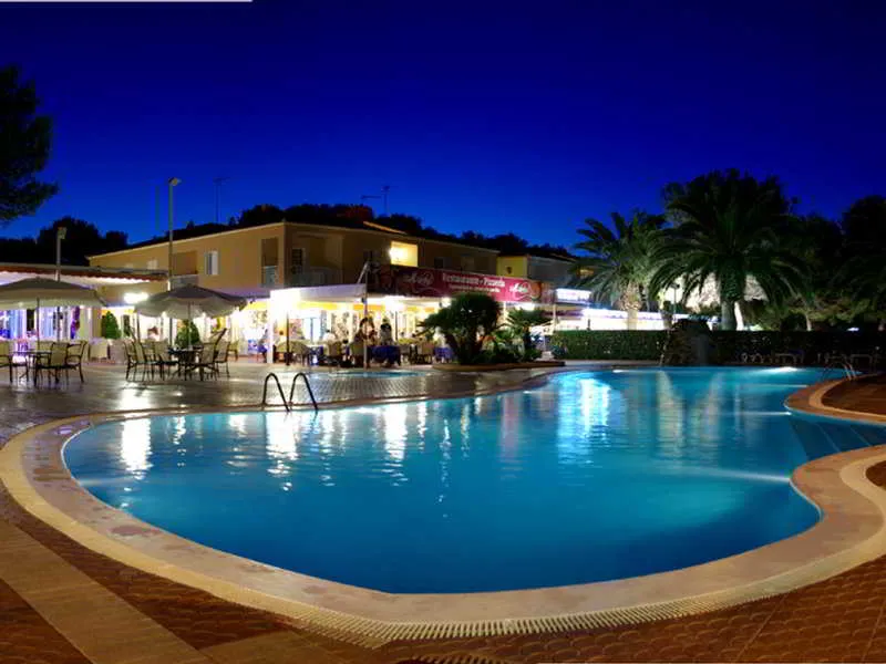 Pool, Maribel, Menorca