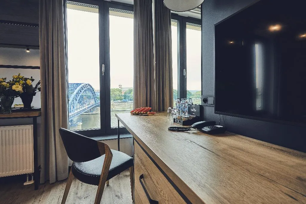 DOUBLE SUPERIOR Room, The Bridge Suites, Krakow