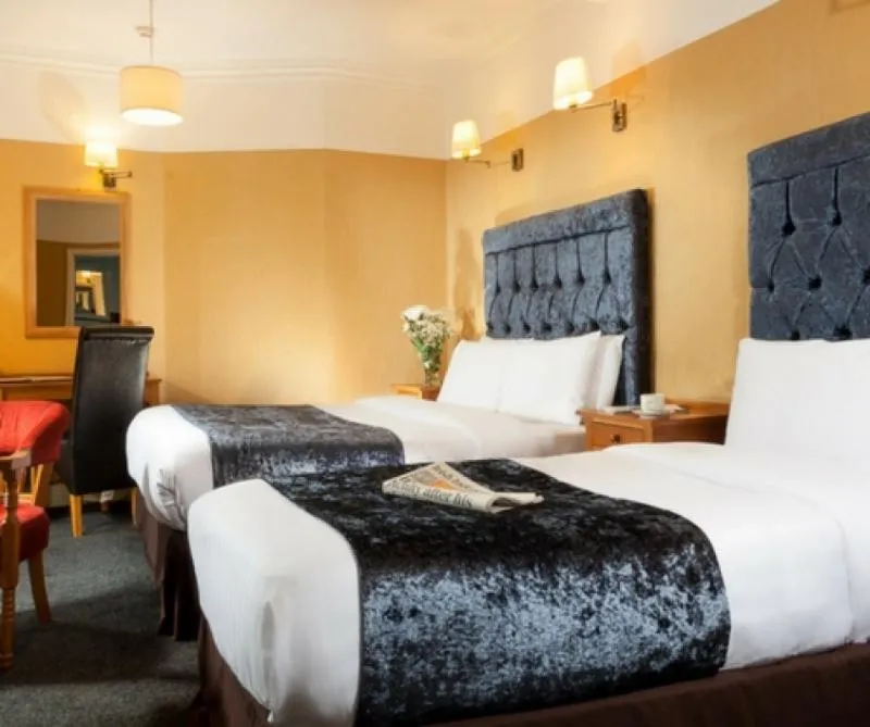 QUADRUPLE STANDARD Room, Hotel St George by Nina, Dublin