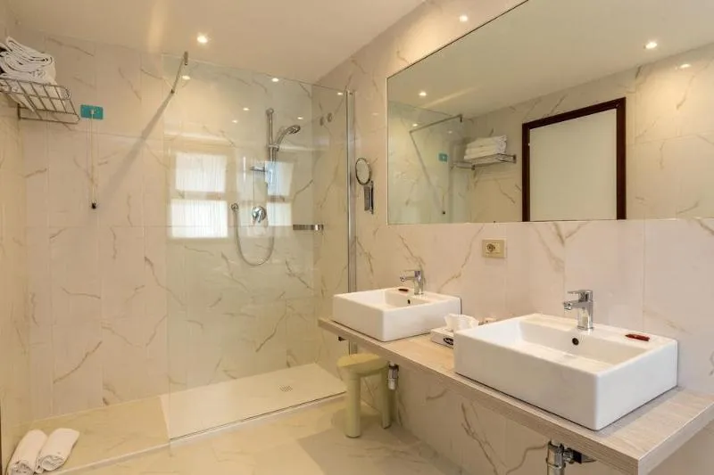 DOUBLE SUPERIOR Room, Excelsior, Venice