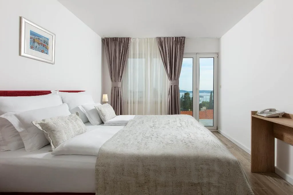 DOUBLE PARK VIEW Room, Pharia Aparthotel, Split