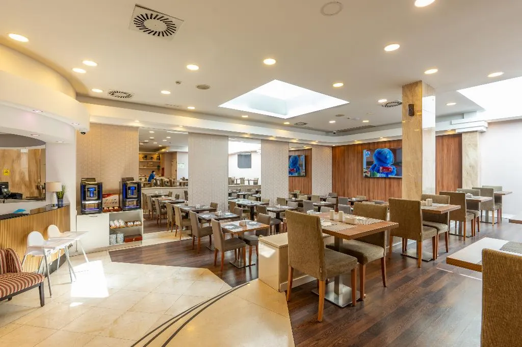 Restaurant, Masa Hotel Almirante, Lisbon
