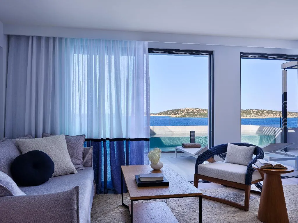 SUITE WITH PRIVATE POOL Room, Intercontinental Crete By Ihg, Crete