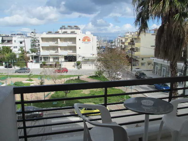 Room, Olga, Kos