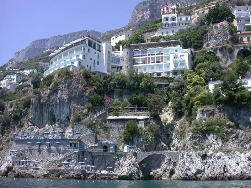 Lobby, Miramalfi, Naples