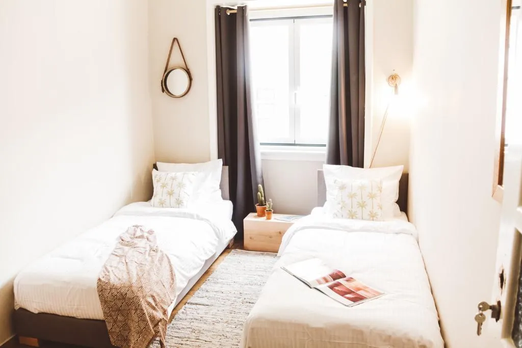 DOUBLE WITH SHARED BATHROOM Room, WOT Lodge Soul, Lisbon