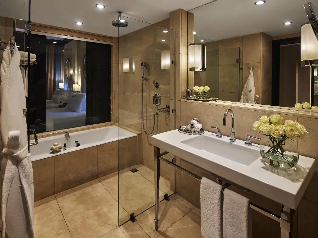 Double or Twin DELUXE Room, Fairmont Nile City, Cairo