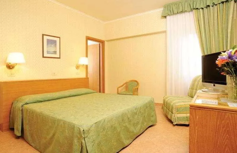DOUBLE STANDARD Room, Patria, Rome