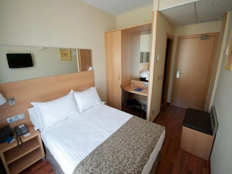 DOUBLE SINGLE USE STANDARD Room, Desitges, Barcelona