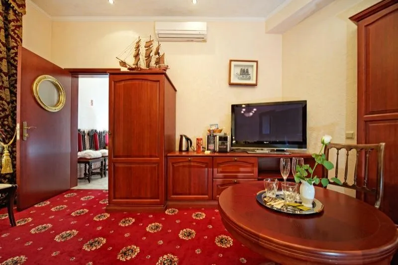 SUITE WITH JACUZZI Room, Monte Kristo, Riga