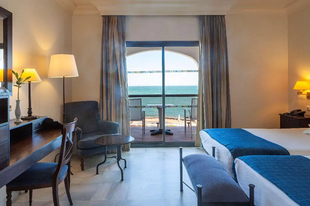 Room, Duque de Najera, Costa De La Luz