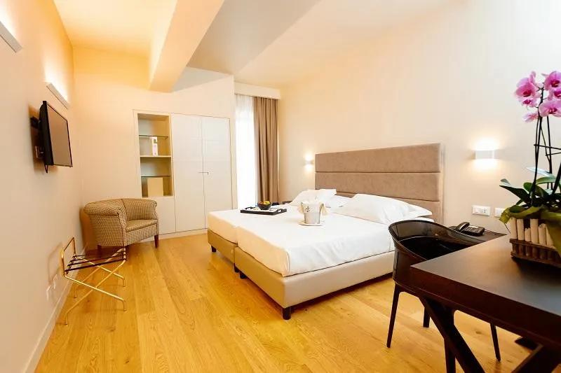 TWIN SUPERIOR Room, Hotel Politeama, Palermo