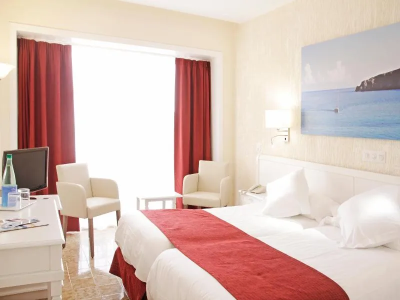 Double or Twin STANDARD Room, Bella Playa, Majorca