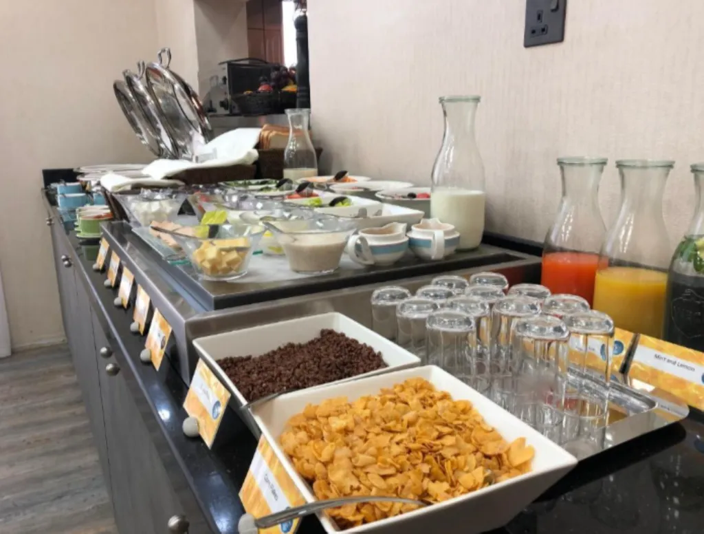 Restaurant, TIME Express Hotel Al Khan, Dubai