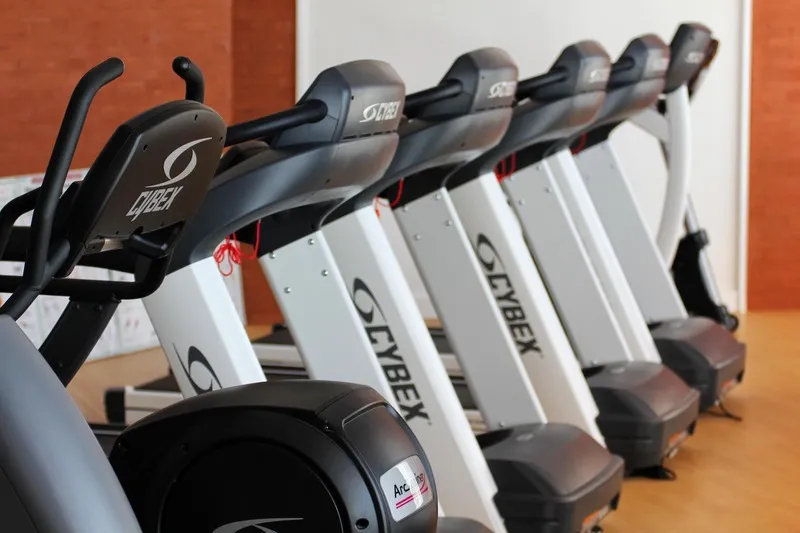 Sports and Entertainment, Dubai Marine Beach Resort & Spa, Dubai