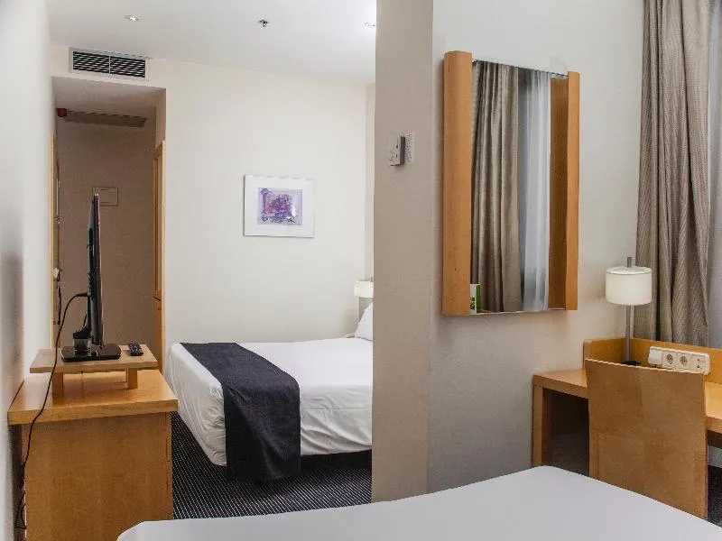 TRIPLE STANDARD Room, Alameda Plaza, Valencia