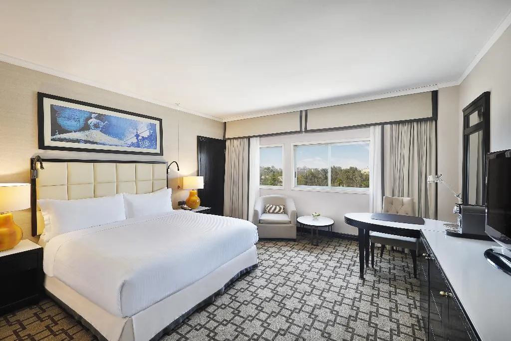 Room EXECUTIVE KING BED Room, Hilton Cairo Heliopolis, Cairo