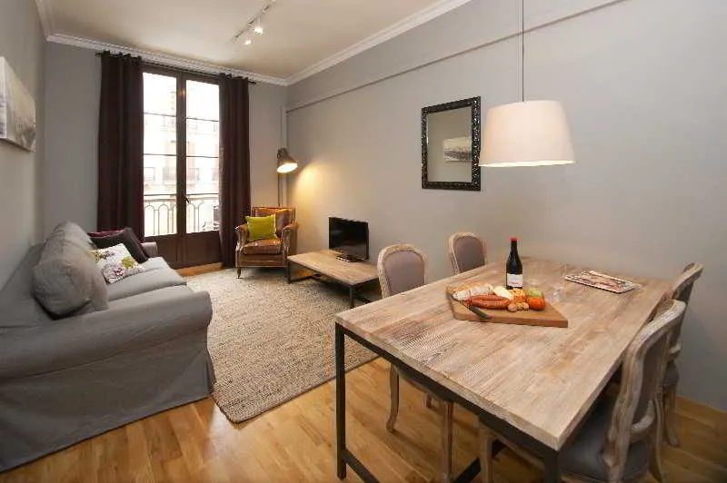 Room, Paseo De Gracia Apartments, Barcelona