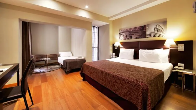 Room, Eurostars Roma Aeterna, Naples