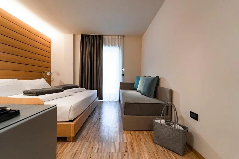 FAMILY ROOM COMFORT Room, Lake Front Hotel Mirage, Milan