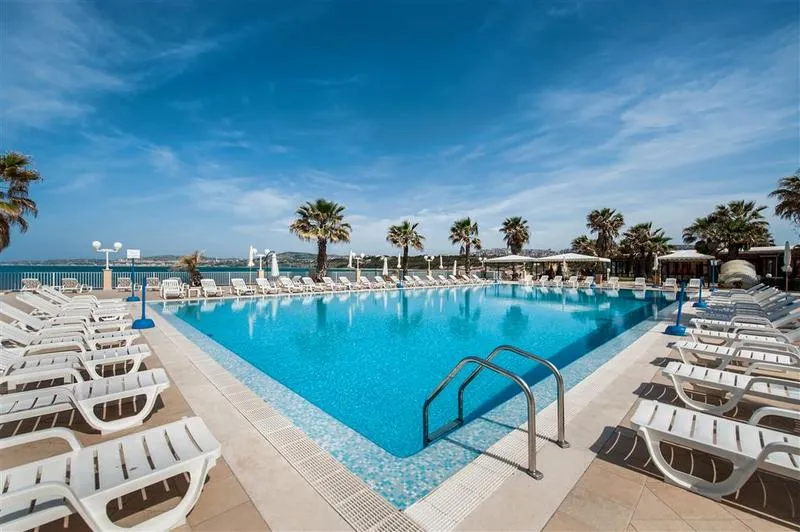 Pool, Dioscuri Bay Palace, Catania