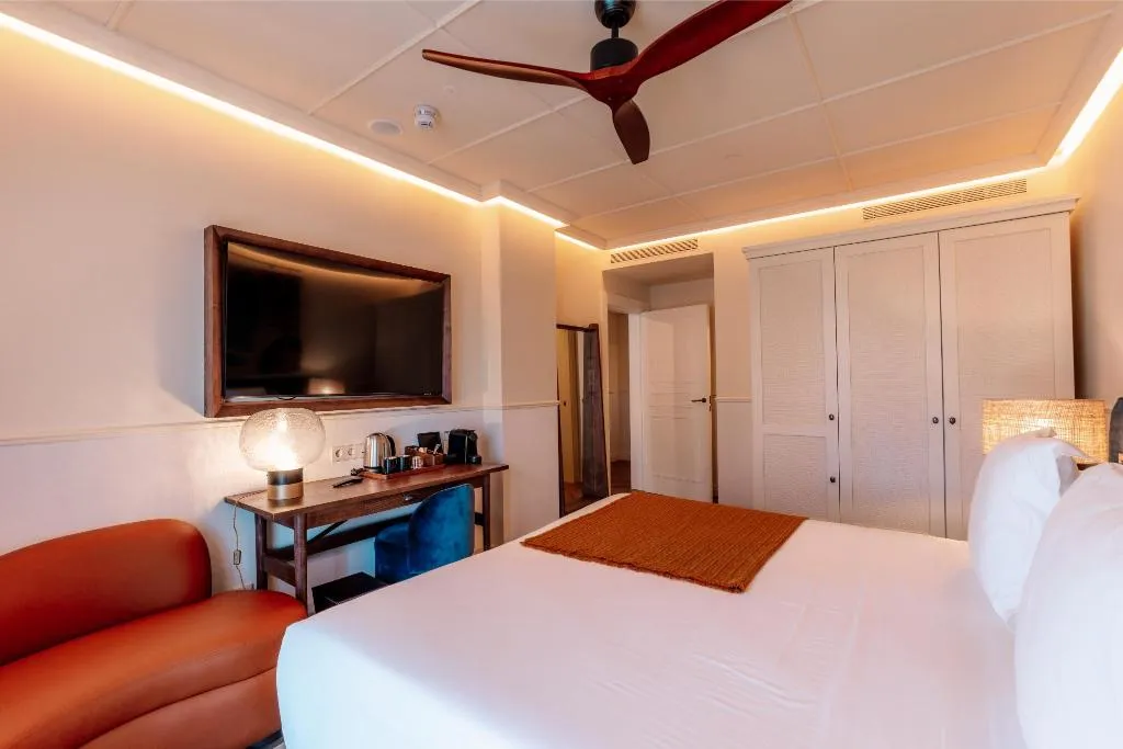 SINGLE PREMIUM SUPERIOR Room, Only YOU Hotel Sevilla, Seville