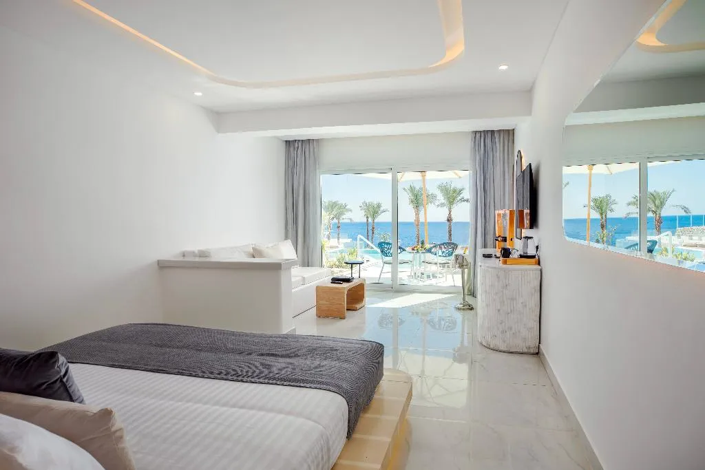 DOUBLE DELUXE OCEAN FRONT Room, White Hills Resort, Red Sea Riviera