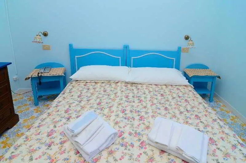 Room, Terme Marina, Naples
