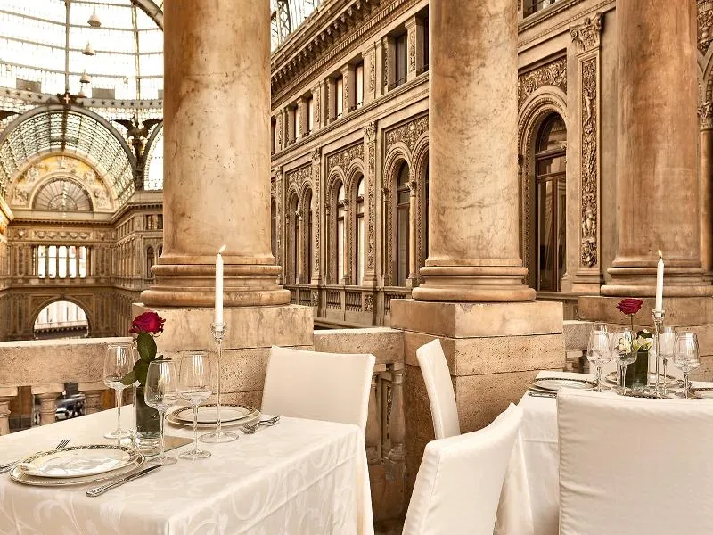Restaurant, B&B Art Suite Santa Brigida, Naples