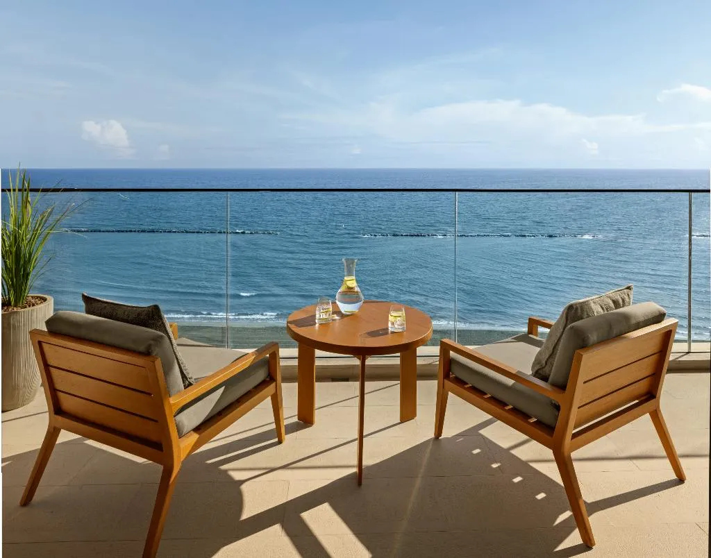 SUITE DELUXE SEA VIEW Room, Amara Hotel, Cyprus