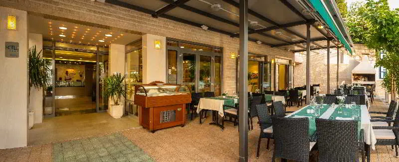 Restaurant, Saudade, Split