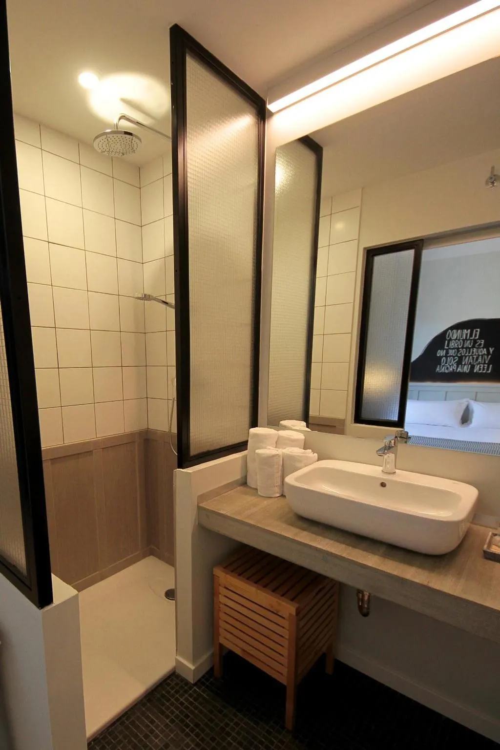 DOUBLE STANDARD Room, Complutum Hostel, Madrid