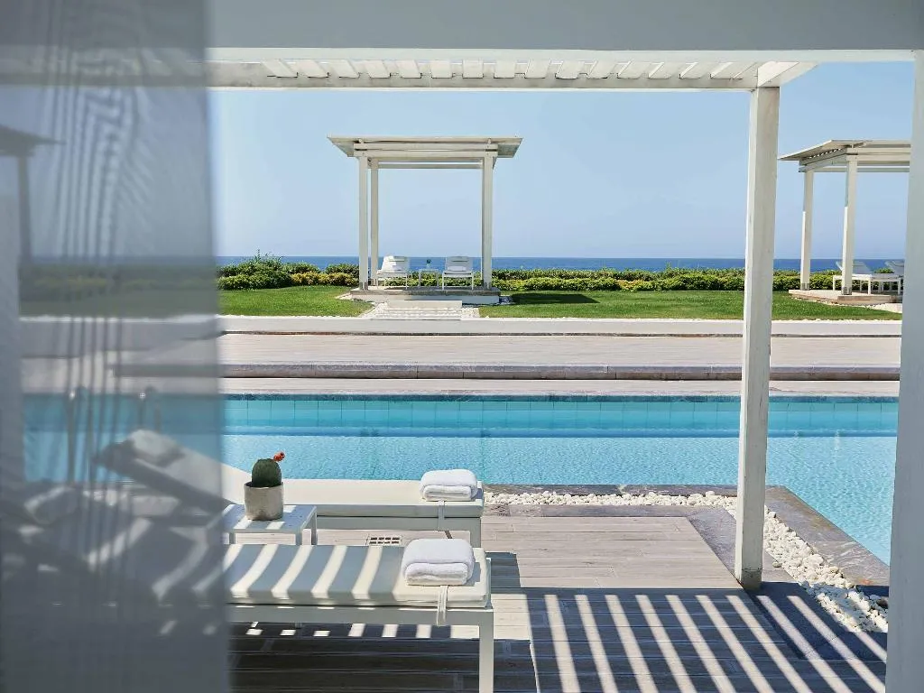 BUNGALOW DELUXE SEA VIEW Room, Grecotel LUXME White, Crete