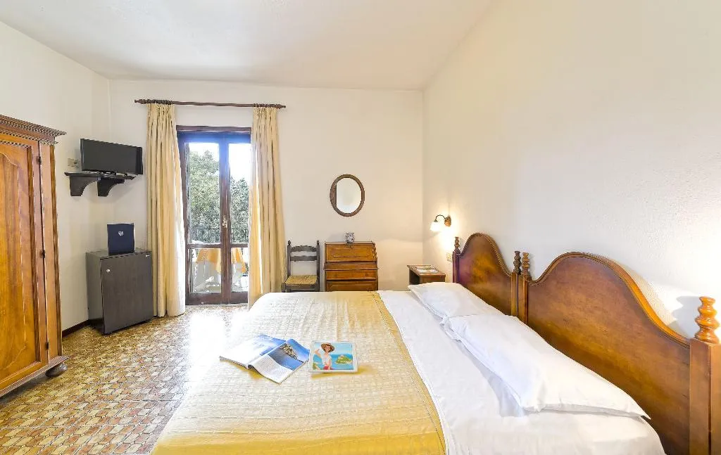 Double or Twin ECONOMY Room, Terme San Valentino, Naples