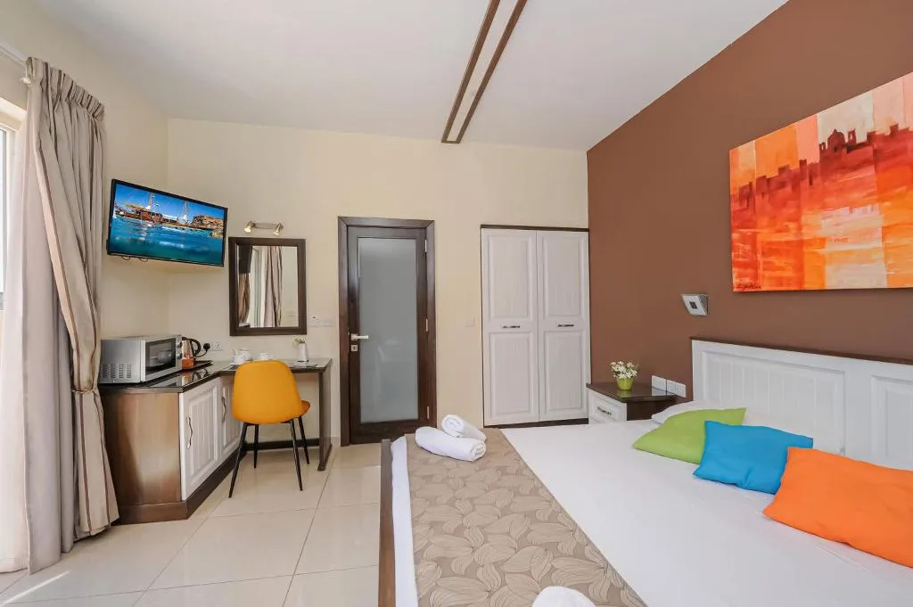 DOUBLE SUPERIOR WITH TERRACE Room, Mariblu Guesthouse, Gozo