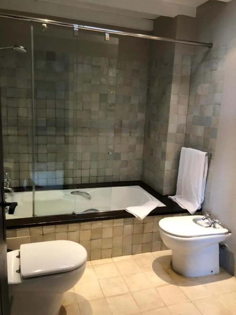 Double or Twin STANDARD Room, Hotel Castell D'Emporda, Barcelona