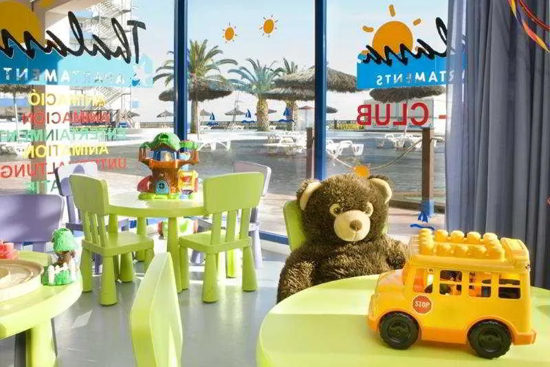 Sports and Entertainment, Tahiti Playa Hotel & Suites, Costa Brava