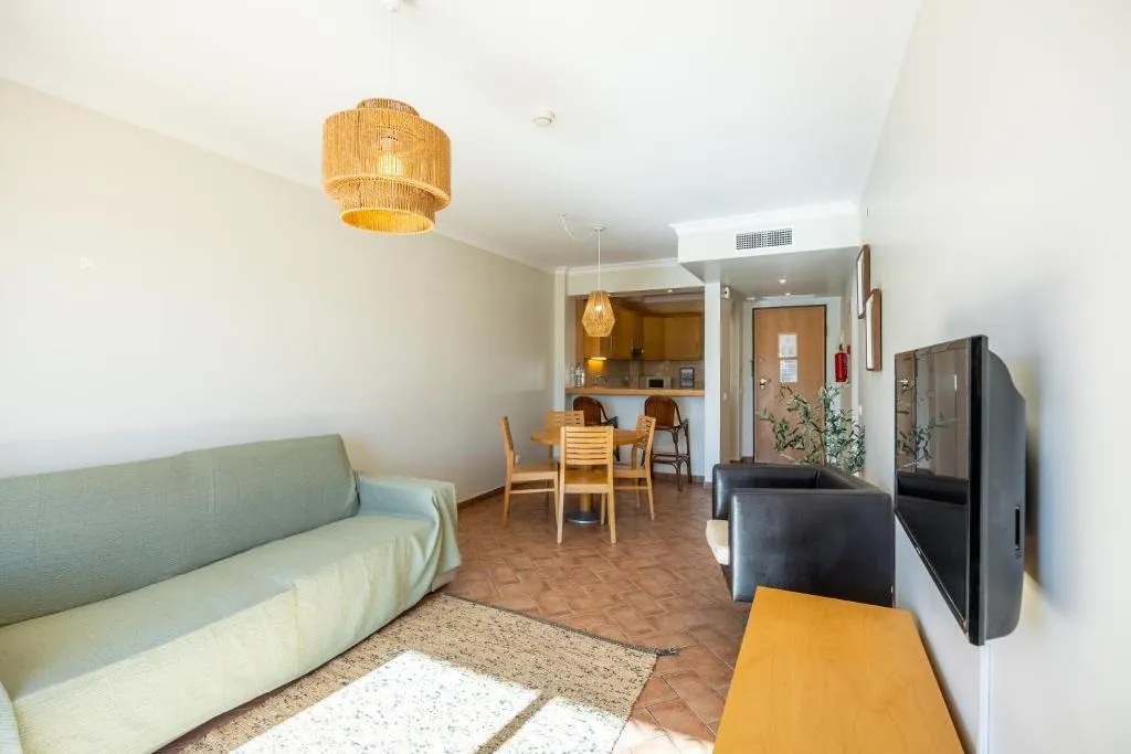 APARTMENT WITH VIEWS Room, Pontalaia, Algarve