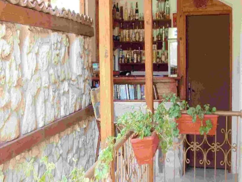 Bar, Kirios, Bourgas