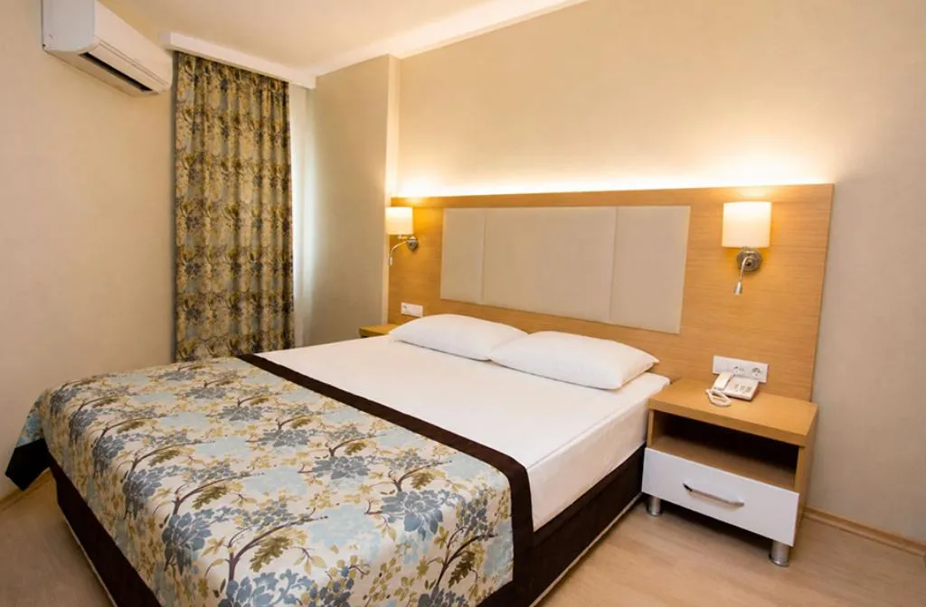 Room, Blue Wave Suite Hotel, Antalya