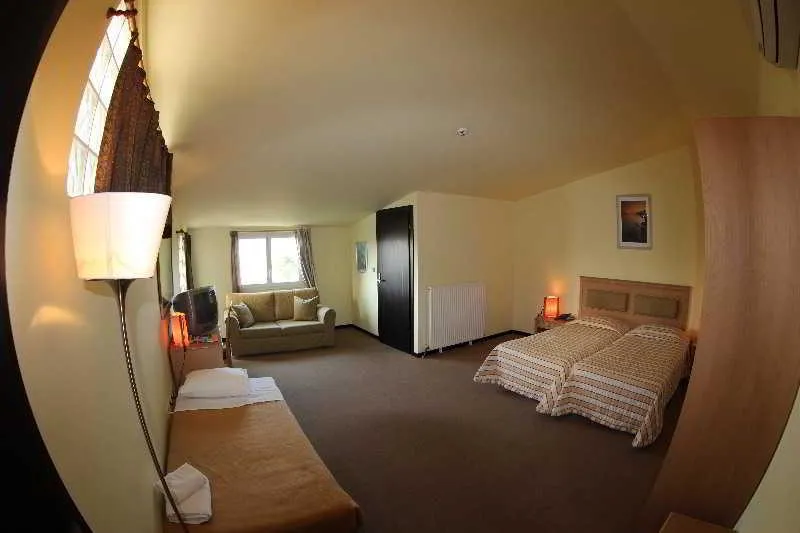 TRIPLE STANDARD Room, Four Seasons (SKG), Halkidiki