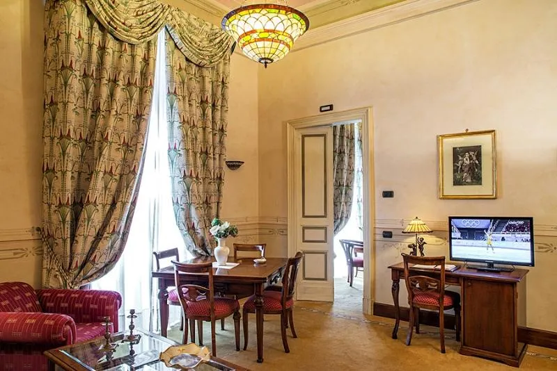 Room, Liberty, Catania